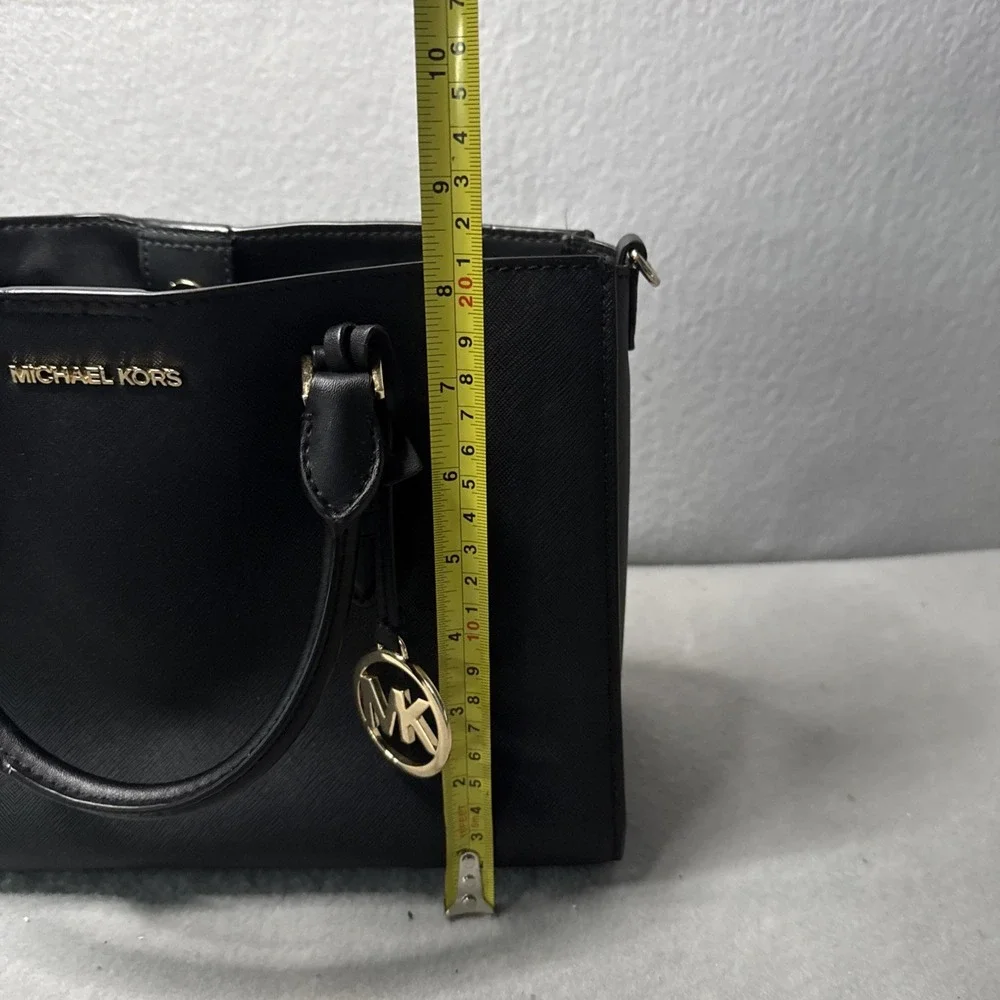 Michael Kors Sallie Medium Satchel WITHOUT‎ pouch Insert